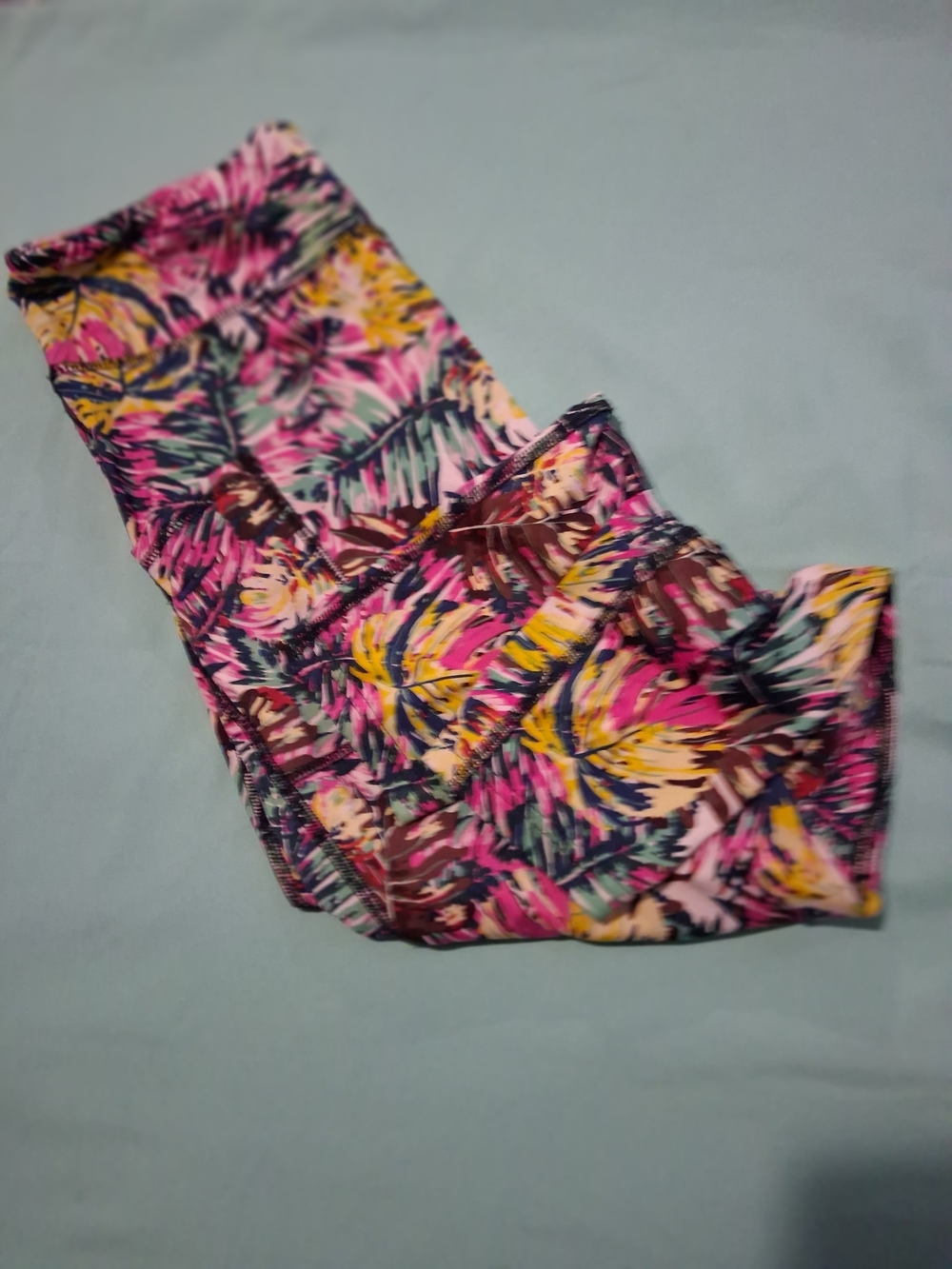 🩷💛💚 NWOT Womens Crane Tropical Plant Print Small Bright Exercise Workout